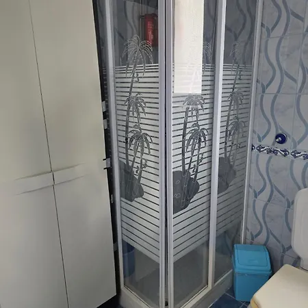 Ana Lägenhet Vlorë